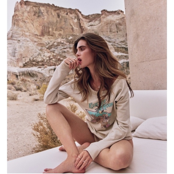 Spell & The Gypsy Electric Moon Sloppy Joe Sweater M - Picture 4 of 14